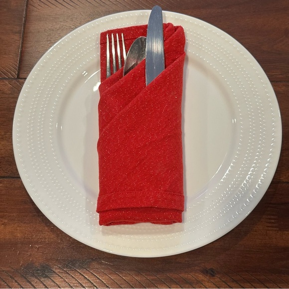 Holiday Cloth Napkins Set of 12 Red Cotton Dinner Napkins 17.75" x 17.75" - Picture 5 of 8